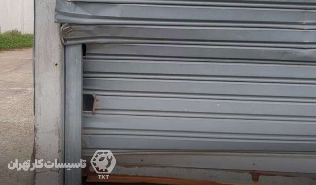 خارج شدن کرکره برقی از ریل